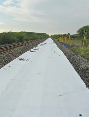 Polyester geotextile roll used for drainage and filtration